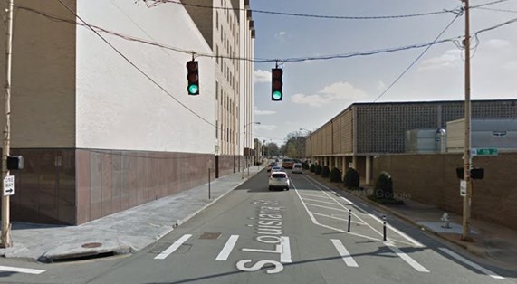 Photo showing the protected bike lane on South Louisiana Street at 7th Street